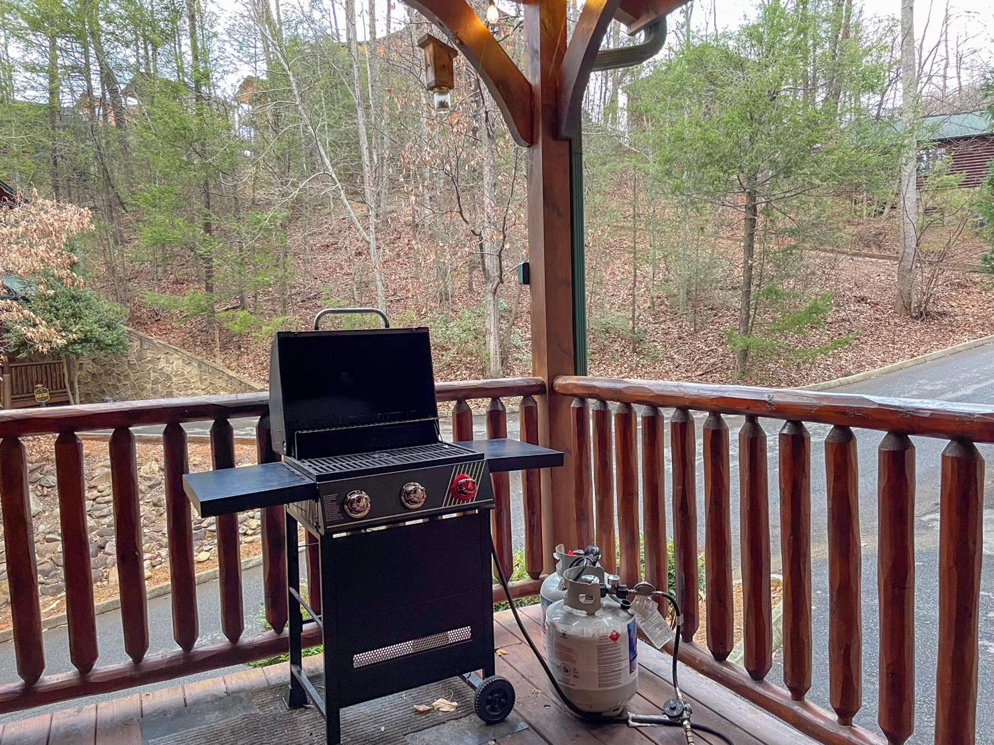 Spacious Resort Log Cabin, Easy Drive, Hot Tub, Arcade Gameroom, Mountain Vibe Gatlinburg Extérieur photo